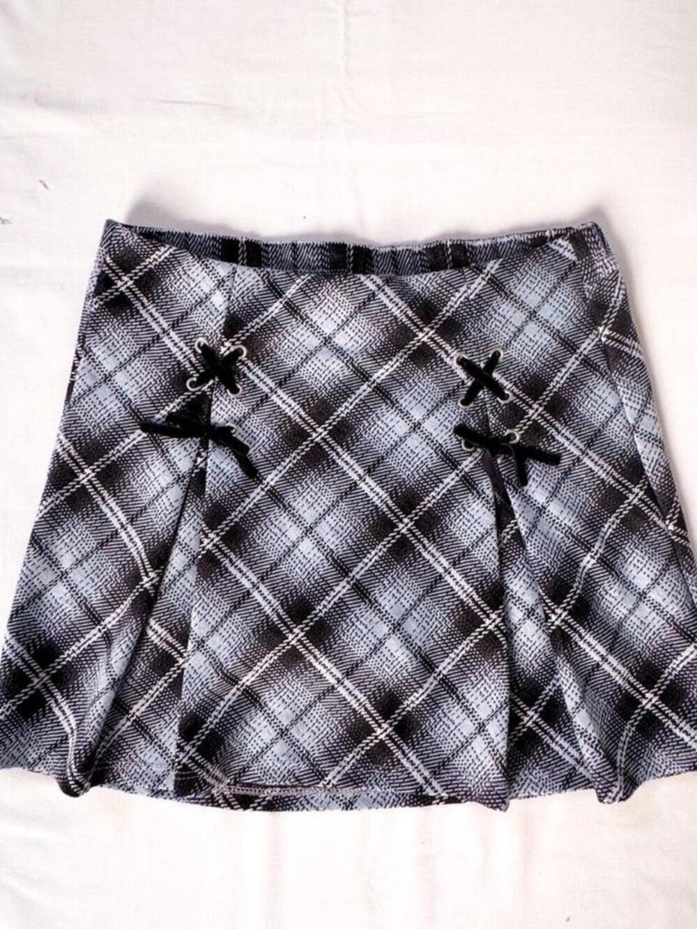 Schoolgirl argyle mini skirt with bow details